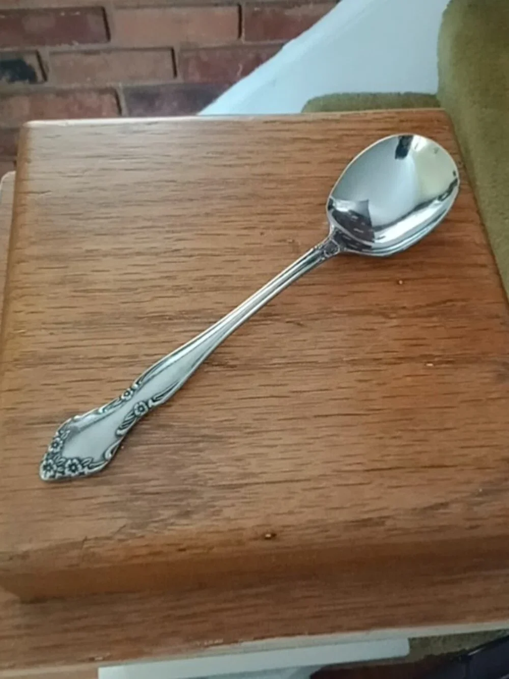 Supreme Cutlery Oval Spoon/1